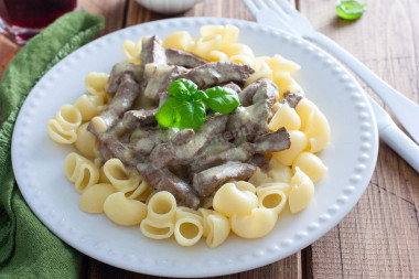 Beef liver stroganoff