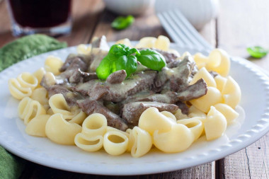 Beef liver stroganoff