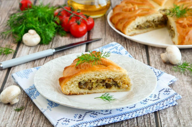 Lean cabbage pie with cabbage