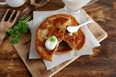 Tortillas with water and flour in a frying pan