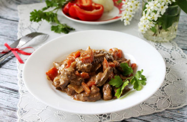 Liver goulash with gravy