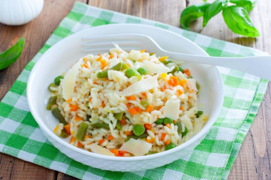 Risotto with vegetables