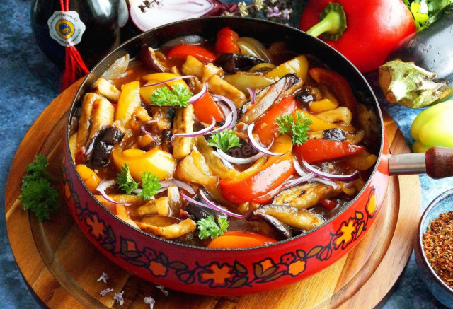 Eggplant in sweet and sour sauce in Chinese