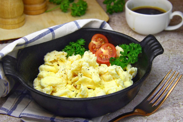 Scramble eggs classic