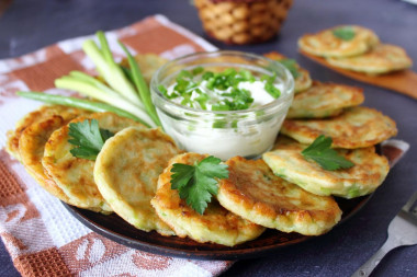 Zucchini pancakes on kefir