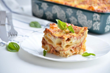 Pasta lasagna with minced meat in the oven