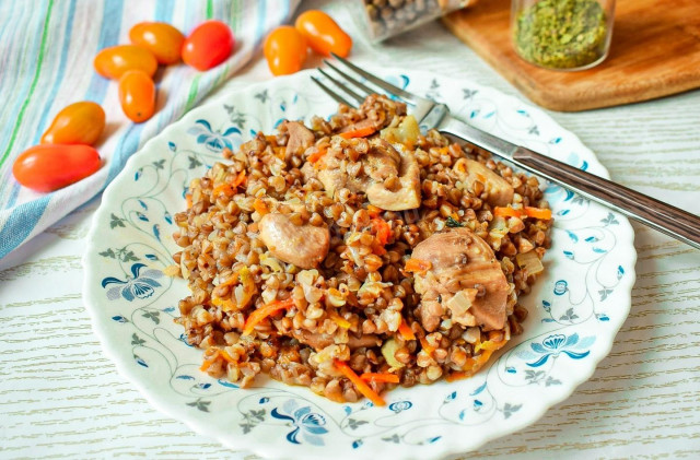 Merchant buckwheat with chicken