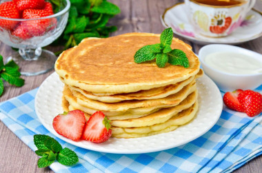 Thick fluffy pancakes with yeast