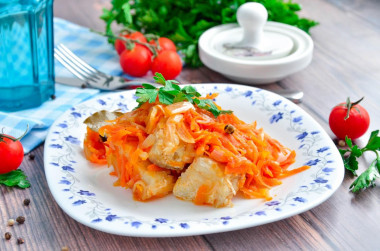 Classic cod with carrot and onion marinade