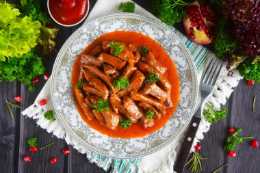 Beef goulash with tomato paste