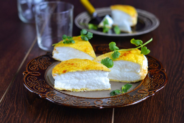 Air omelet in a frying pan