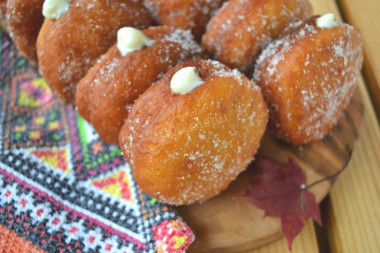 Donuts with custard