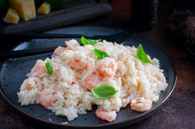 Risotto in cream sauce with shrimp