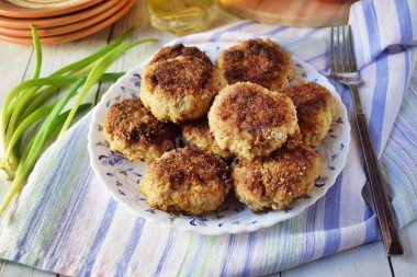 Minced meat cutlets with semolina