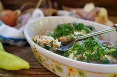 Carp in sour cream baked in the oven in pieces