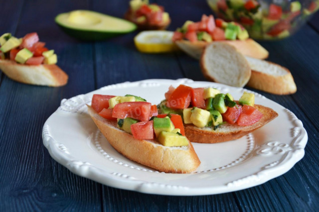 Bruschetta with tomatoes and avocado