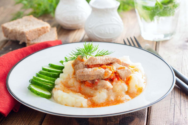 Pork with gravy in a slow cooker