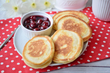 Pancakes in a hurry without yeast