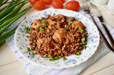 Brown rice pilaf with chicken