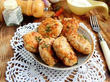 Chicken cutlets with cabbage