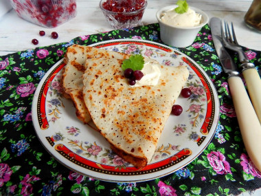 Pancakes custard on kefir with holes