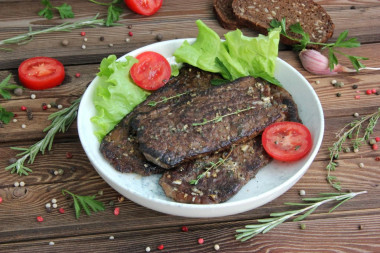 Marbled beef in a frying pan