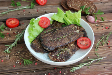 Marbled beef in a frying pan