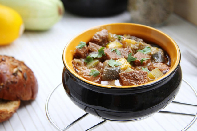 Meat with eggplant and zucchini