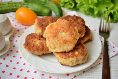 Chicken cutlets without bread