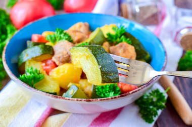 Zucchini with potatoes, cabbage and meat