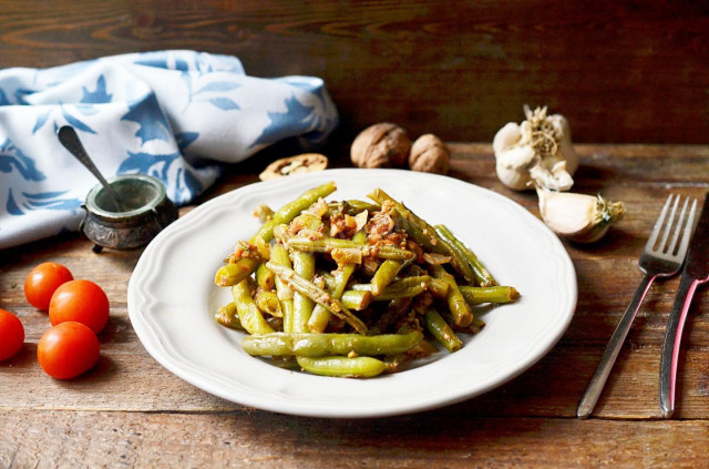 Lobio of green bean pods in Georgian