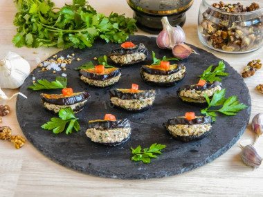 Appetizer eggplant with garlic slices in Georgian