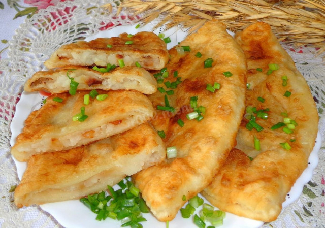 Lean chebureks with potatoes