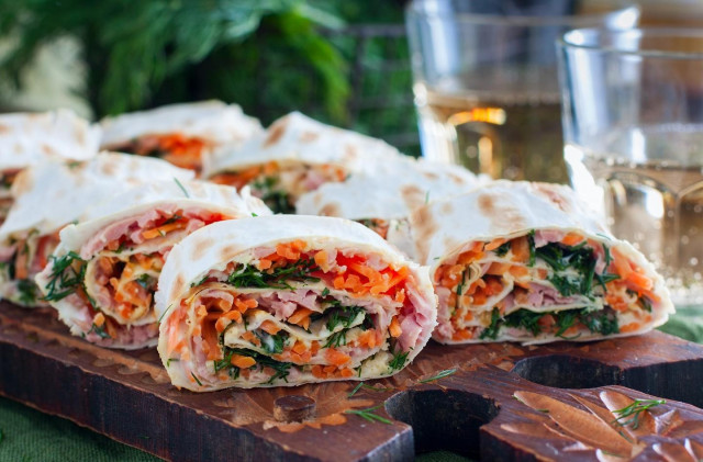 Lavash roll with Korean carrots