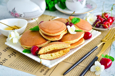 Dorayaki Japanese pancakes