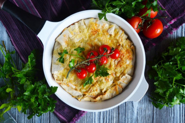 Lazy lasagna in a pan with minced pita bread