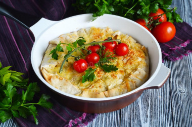 Lazy lasagna in a pan with minced pita bread