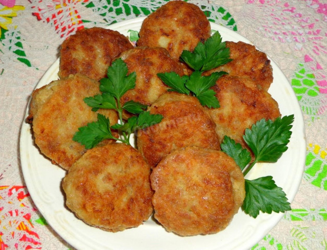 Pearl barley cutlets with minced meat