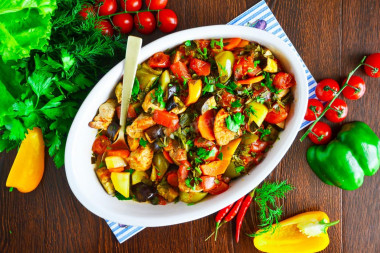 Vegetable stew in the oven with meat and potatoes