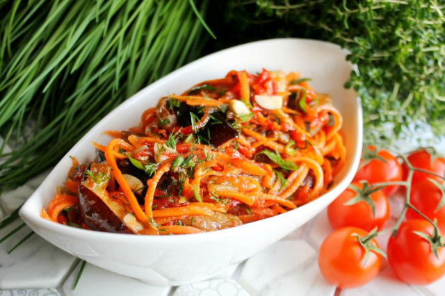 Aubergine carrot and pepper salad