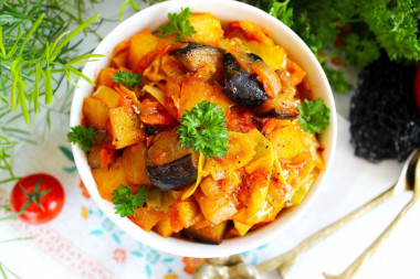 Eggplant with cabbage and potato stew