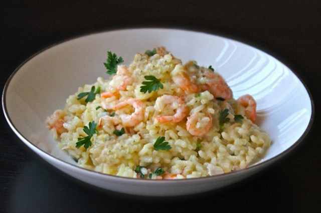 Pilaf with shrimp