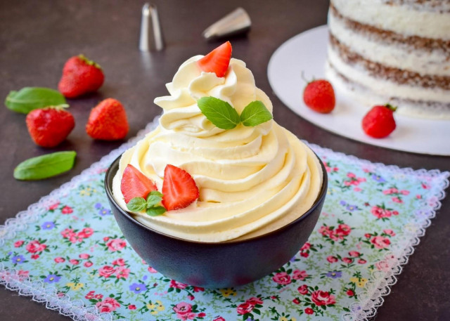 Curd cheese and cream cake cream