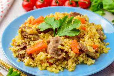 Bulgur with meat in a slow cooker