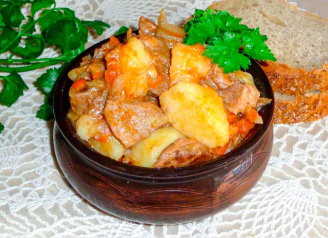 Duck fillet stew with cabbage and potatoes