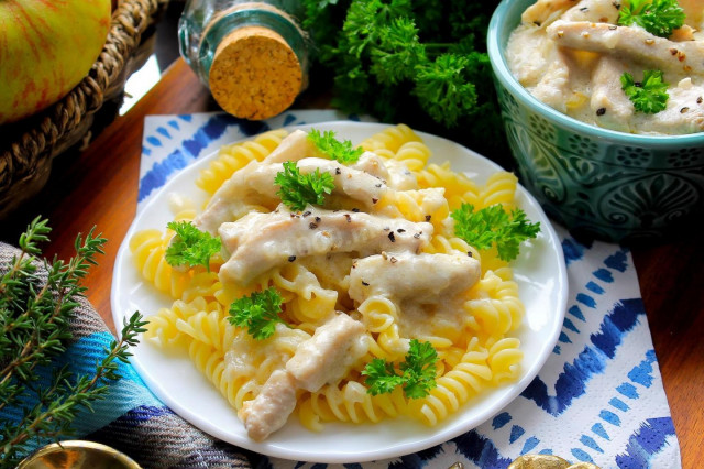 Pork beef stroganoff with cream