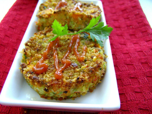 Broccoli biscuits, bell peppers and carrots with zucchini