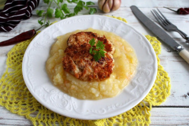 Delicious creamy chicken fillet cutlets with white bread