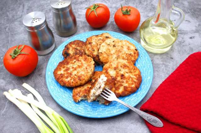 Chicken thigh patties with cream cheese