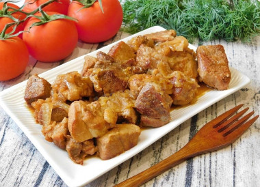 Pork with soy sauce in onion gravy